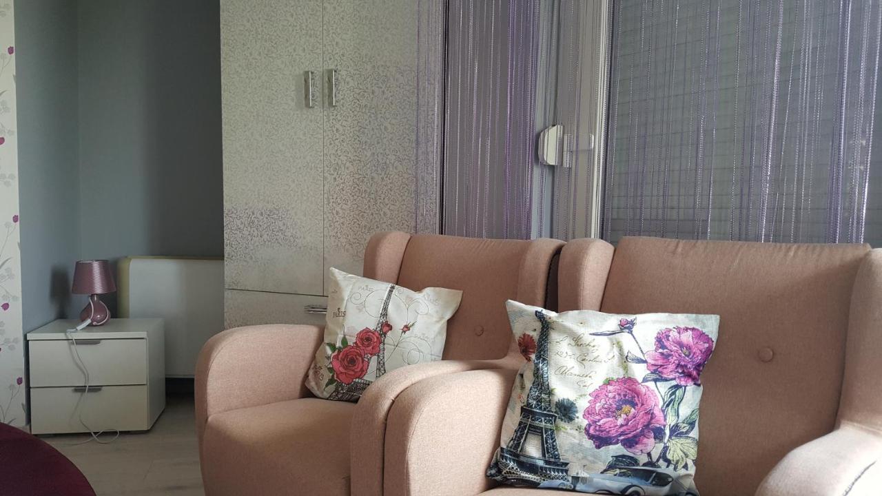 شقة Paris-Lux. Hajdúszoboszló المظهر الخارجي الصورة